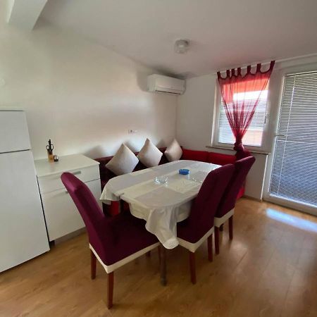 Renic Apartments Nin Buitenkant foto